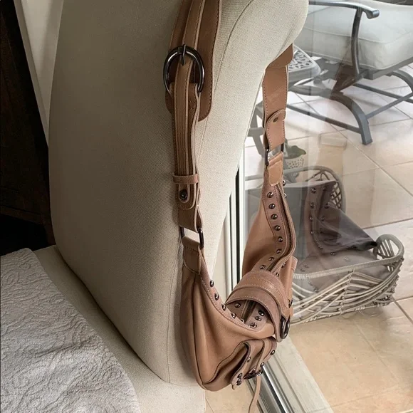 Free People Tan Studded Leather Shoulder Bag - Picture 4 of 17